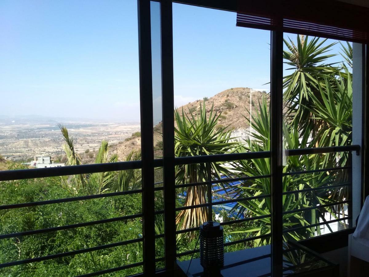 Apartamento con vistas a las montañas